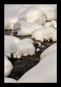 Schnee im Wasser